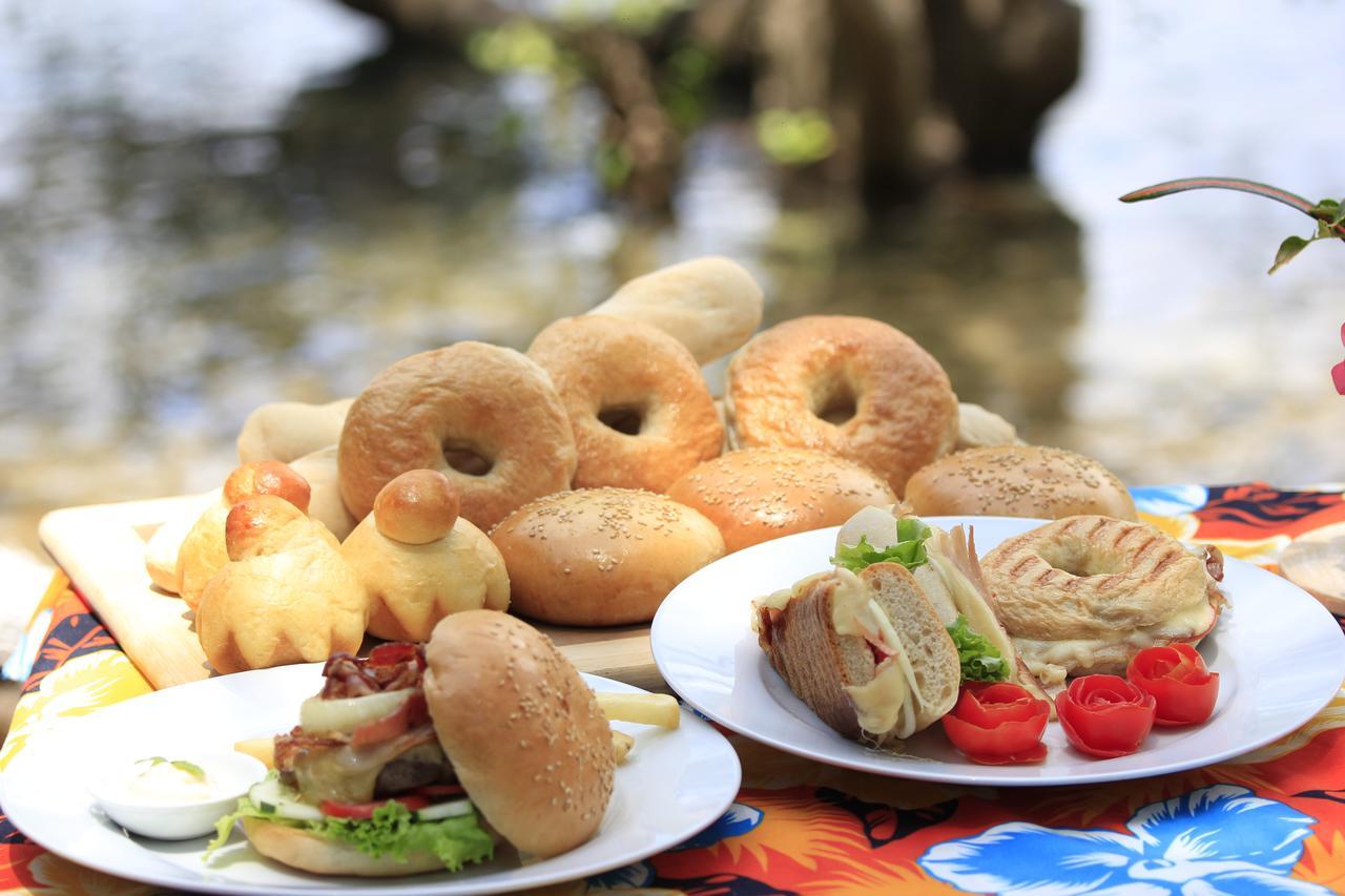 Discovery Island Resort Coron Εξωτερικό φωτογραφία